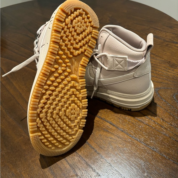 Nike Air Force 1 High Top US Women’s size 9 - Picture 3 of 8